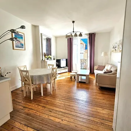 Douillet En Hyper Centre De Διέππη